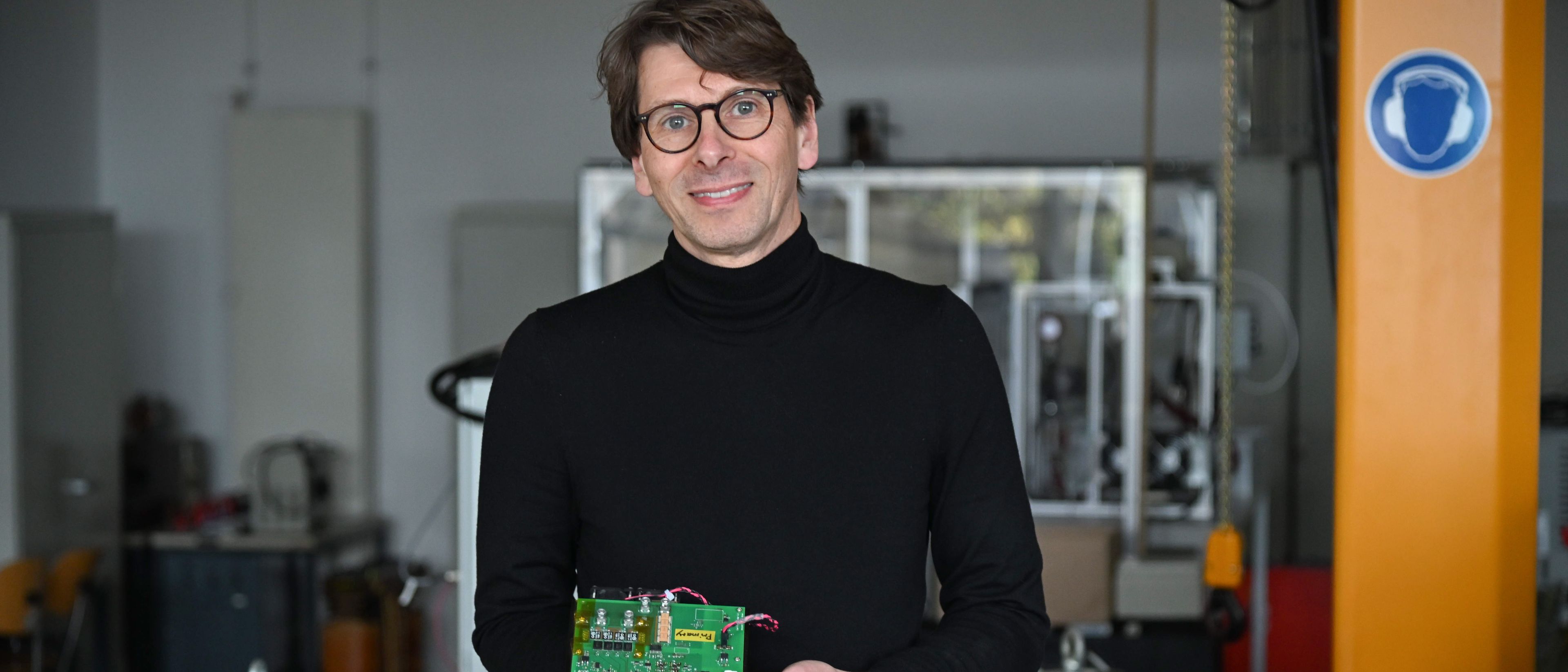 Booster für die Energiewende: Kieler Forschungsteam möchte  Wasserstoffgewinnung optimieren 