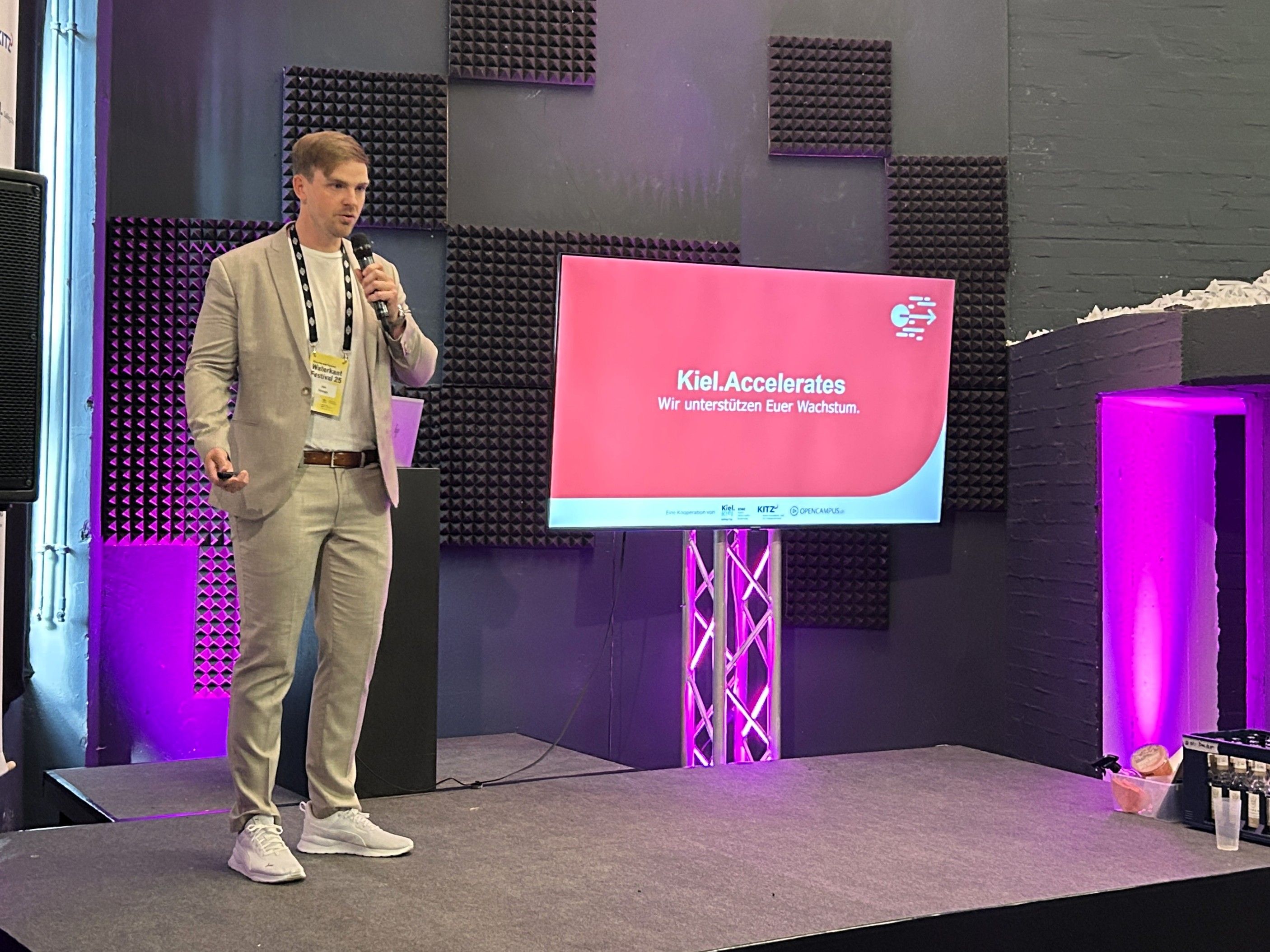 Jan Genge auf dem Waterkant Festival