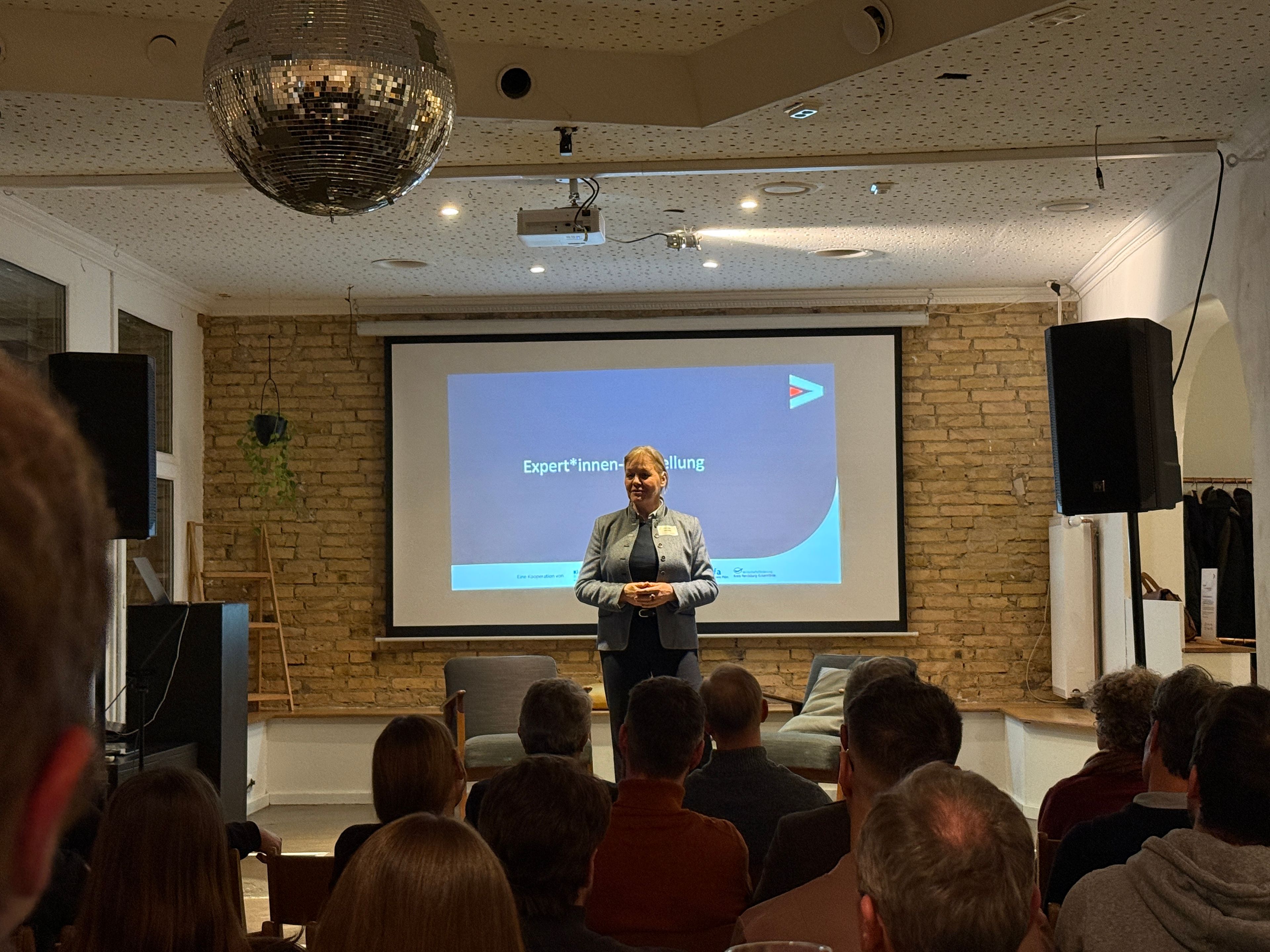 Norma Jensen, achtsaam