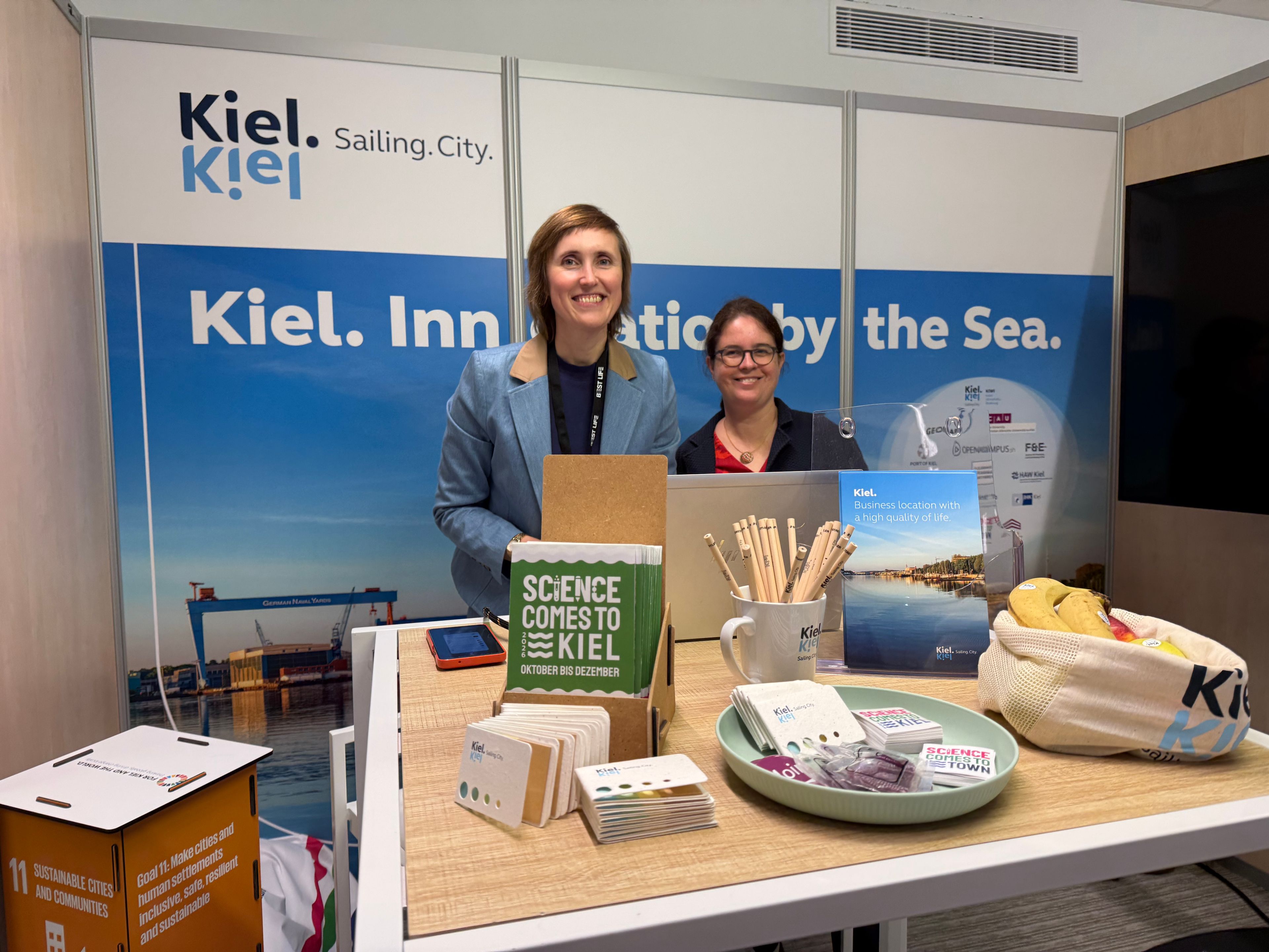 Katharina Utecht (LH Kiel) und Dr. Barbara Weig (KiWi) (v.l.n.r)